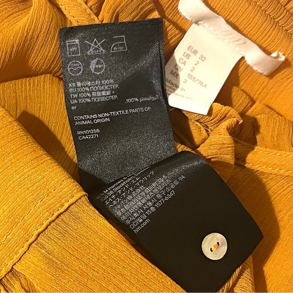 H&M gorgeous ruffled half button chiffon/crepe blouse in marigold/mustard. Sz XS - Picture 5 of 16